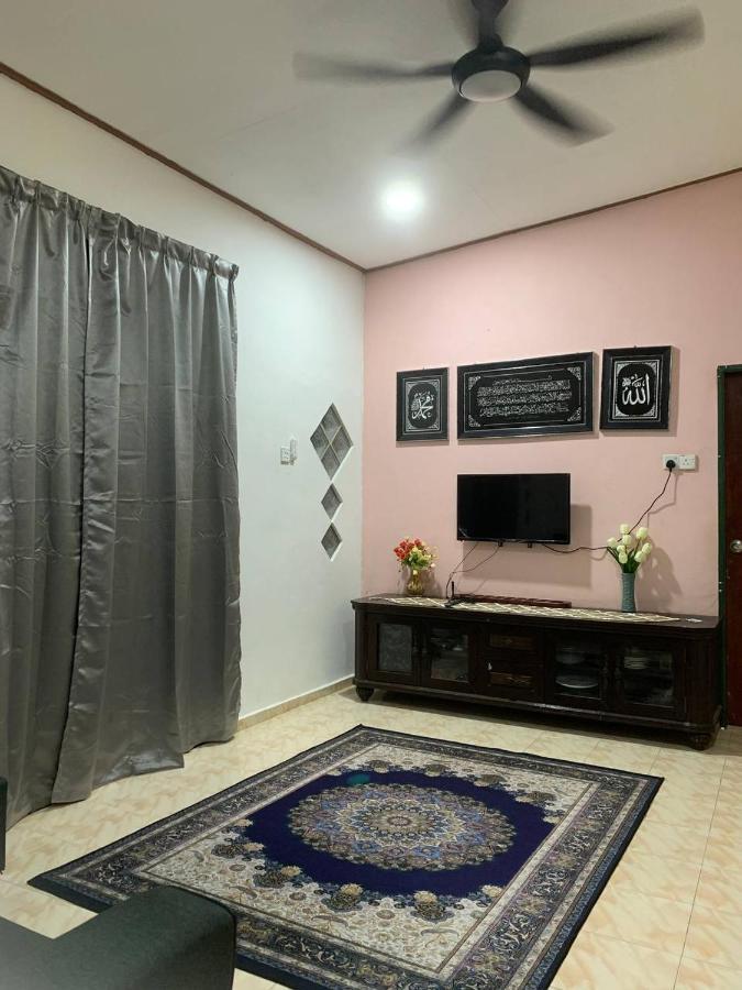 Homestay Desa Chendering Kuala Terengganu Exterior foto